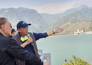 馮世寬關心曾文水庫藍色公路及嘉義農場發展