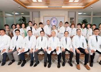 馬來西亞九歲男童漏斗胸來台就醫 中醫大附醫國際醫療再展實力