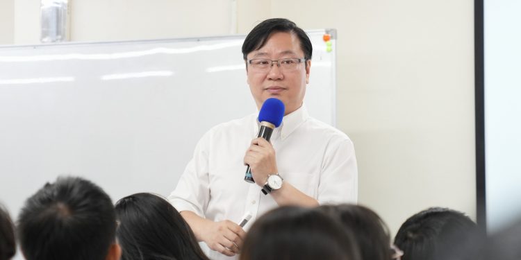 大學生情緒問題日益嚴重 教育應改變學習方向