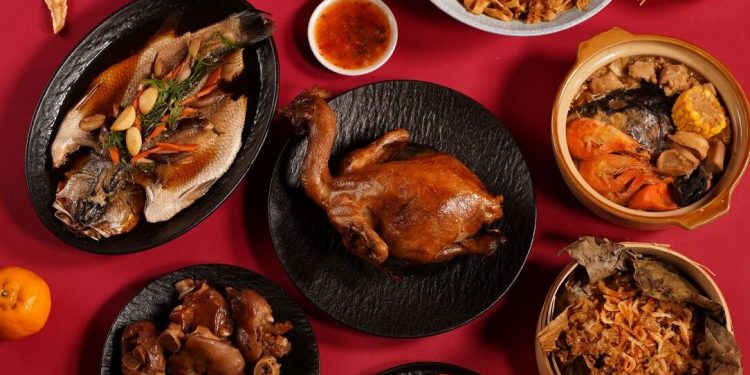 圍爐不用下廚！限量版年菜、禮盒預購開跑  輕鬆團圓過好年