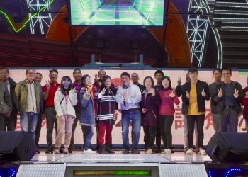 手搖飲「茶之魔手」跨年夜松柏嶺宴農民 台語歌手輪番獻唱