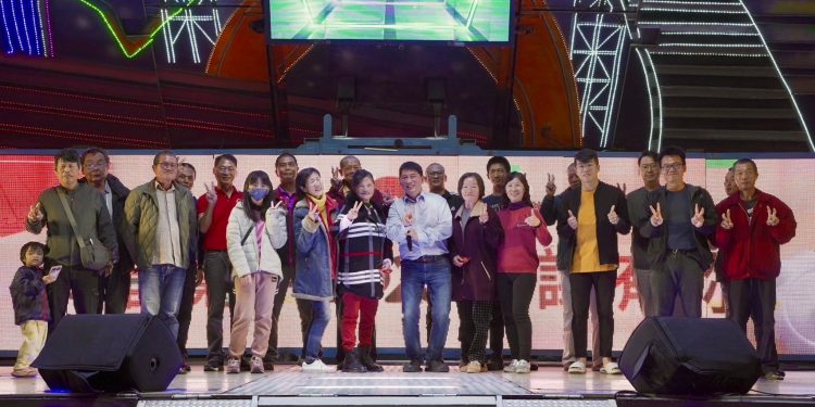 手搖飲「茶之魔手」跨年夜松柏嶺宴農民 台語歌手輪番獻唱