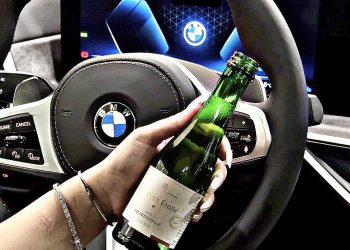 台北汎德BMW i5純電豪華房車試駕會 Vogue Select星晨酒藏席捲豪車生活圈