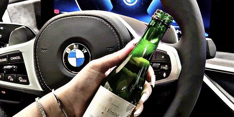 台北汎德BMW i5純電豪華房車試駕會 Vogue Select星晨酒藏席捲豪車生活圈