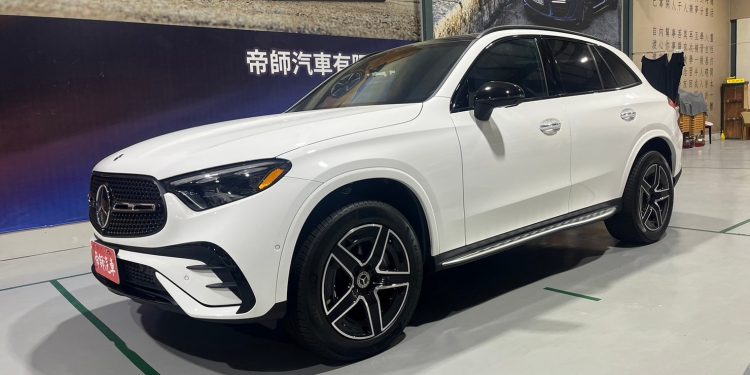 國外買車選擇更多樣，接單引進資訊更心安，帝師汽車慶祝十周年 前20名消費者贈好禮