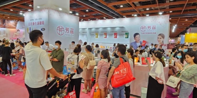 龍寶寶需要的營養「龍」底芳茲 台北婦幼展人氣滴雞精推超殺優惠 憑媽媽手冊好禮拿不完