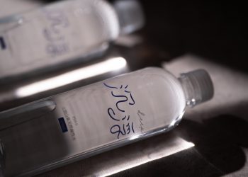 本土天然鹼性水品牌 臺北時裝周首亮相