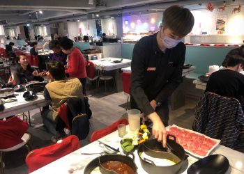 連續三年網路聲量雙冠 火鍋一哥肉多多插旗香港、新加坡