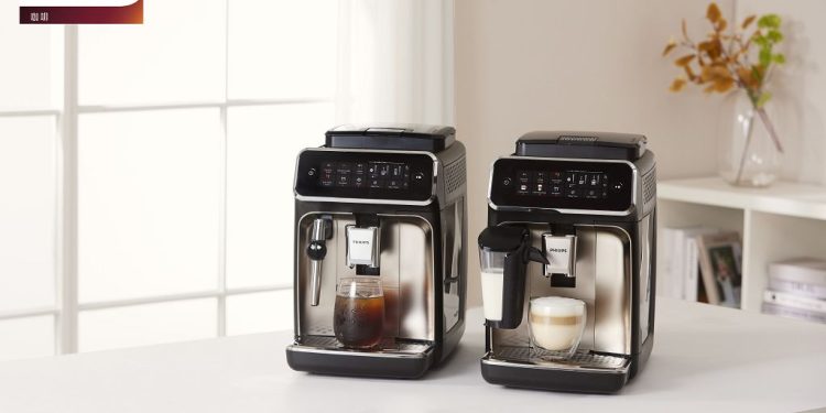 滿足咖啡控老爸 飛利浦推出雙溫萃取雲朵拿鐵機