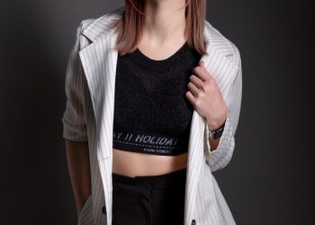 成為高收入頂尖髮型設計師！解密染髮色彩配方技巧 創造高級夢幻髮色