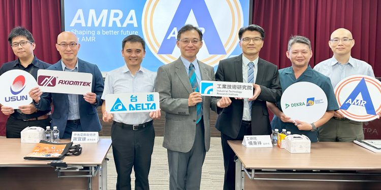 打造統一規範 工研院「自主移動機器人聯盟」 加速產業商用化