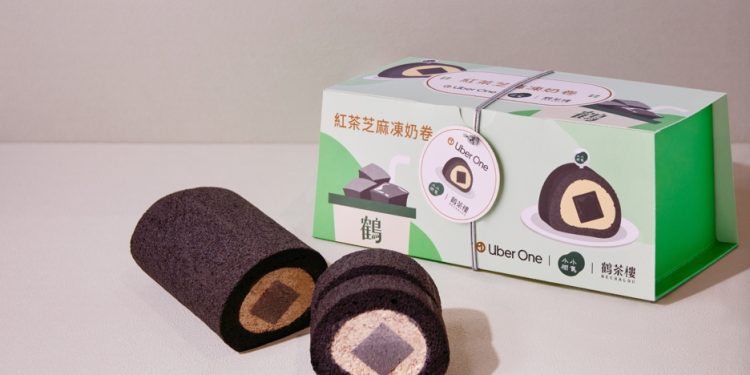 鶴茶樓攜手小小樹食推紅茶芝麻凍奶捲 外送平台享限定優惠