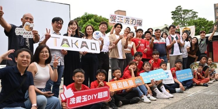 工研院科技助農成果回饋社福 攜弱勢學童體驗愛玉DIY