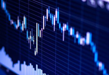 美股跳水拖累亞股 台積電重跌40元、台股早盤閃崩逾千點