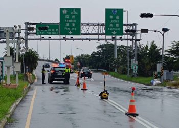 中颱山陀兒來襲　國道三林邊段開放停車