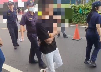 屏東角頭「鴨頭」告別式　警方重兵防黑幫滋事