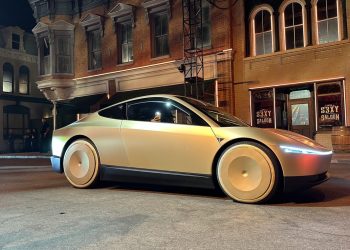 自駕計程車Cybercab造型摩登！馬斯克：3萬美元有找、2027年前上市