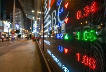 AI龍頭輝達股價創新高！台積電閃神小崩、台股震盪走低