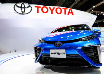 豐田章男示警：車廠轉向純電動車發展 將導致更多傳統工人失業