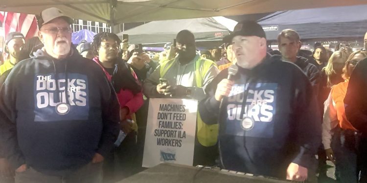 美東碼頭正式罷工 蝴蝶效應恐嚴重衝擊美國經濟