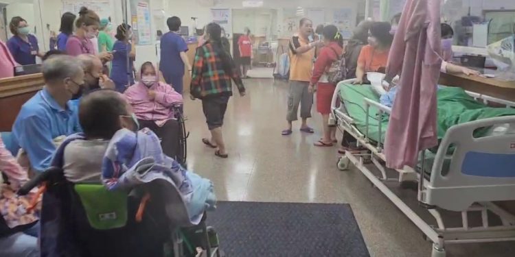 東港安泰醫院大火8死2失聯 323名病患轉院 國軍加入救援