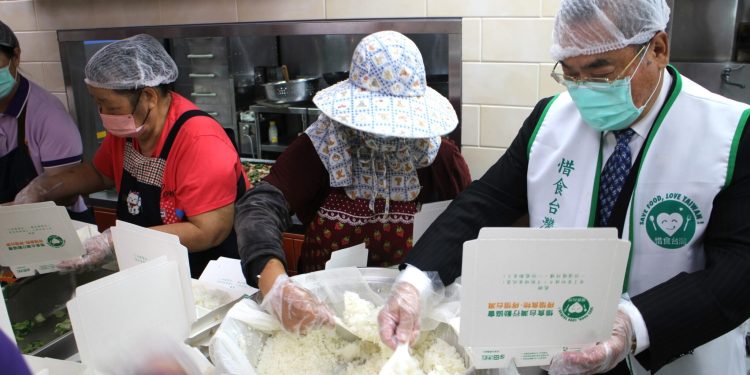 關懷獨老弱勢結合食物零浪費 惜食協會一年送出12萬餐盒