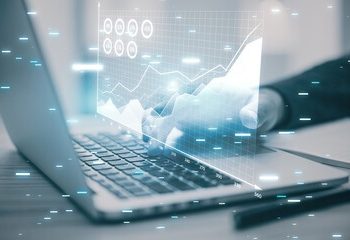 國發會公布10月景氣燈號維持「黃紅燈」 綜合判斷分數在區間下緣