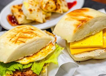 台南美食｜台南宵夜吃什麼？雙拼牛肉湯、個人麻辣鍋深夜都吃得到