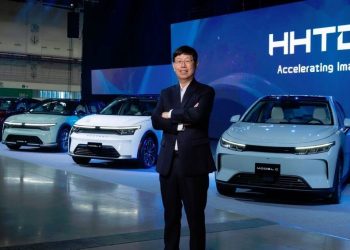 AI需求強勁！鴻海Q3獲利創同期新高 預計明年伺服器營收占比達50%