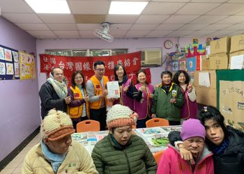 圓緣慈善推廣協會攜手南門獅子會 彩繪老憨兒心靈世界