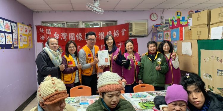 圓緣慈善推廣協會攜手南門獅子會 彩繪老憨兒心靈世界