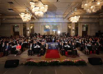 台灣體壇發光！第16屆體育推手獎表揚典禮 張廖萬堅感謝企業力挺