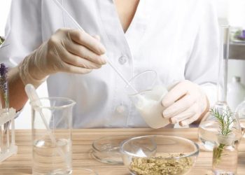 頂級保養新星 美國艾娜蓓純淨保養受矚目