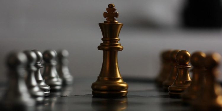 00915登高息ETF績效王! 財經專家:總報酬率遠比單次高配息來的重要