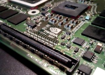 輝達擴編自駕研發團隊 凱基00926成分股就有「它」