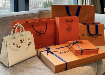 26歲正妹轉職翻身：告別空姐月薪7萬 成功月入15萬