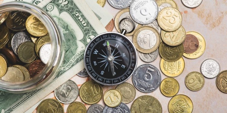 網友發問「500萬要買什麼非投等債」? 股民熱心解答:選00945B