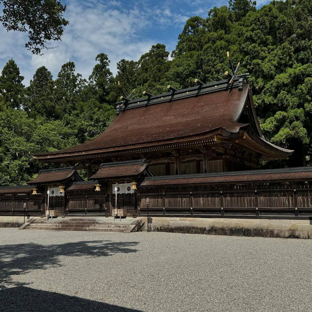 日本景點：必訪日本神社感受日本文化！祈求神明保佑