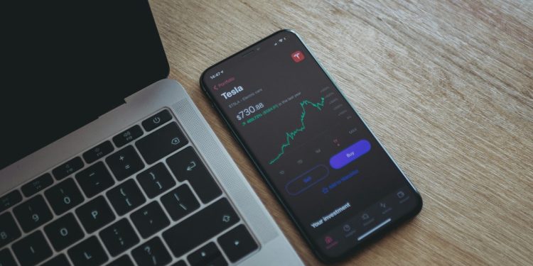 00929股息下滑 該退場還是抄底加碼?達人這樣看後勢