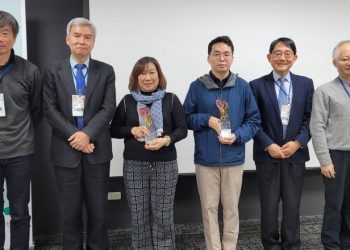 高雄阿蓮旭安日照中心 獲頒國衛院推動高齡照護「傑出獎」