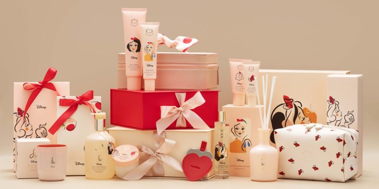 Disney × LALINE 白雪公主聯名香氛保養系列 2025全球首發、快閃登場!
