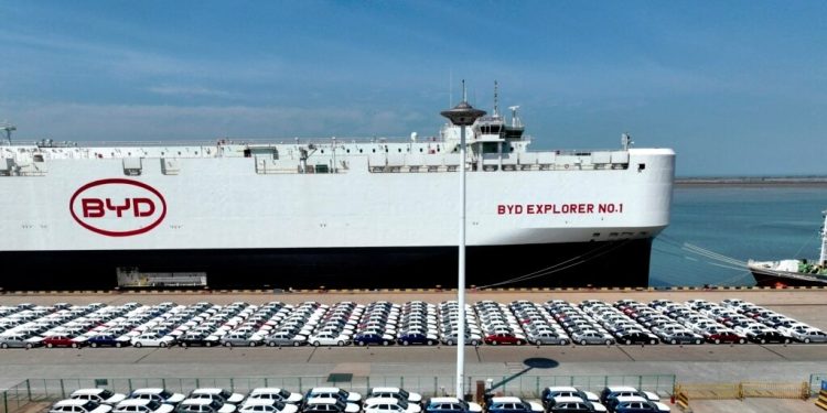 中國汽車出口放緩至5.8% 歐盟關稅衝擊新能源車表現