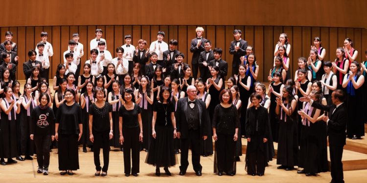 晶晶兒童合唱團30週年圓滿成功！台美合體唱響 一樣的月光與Mojito