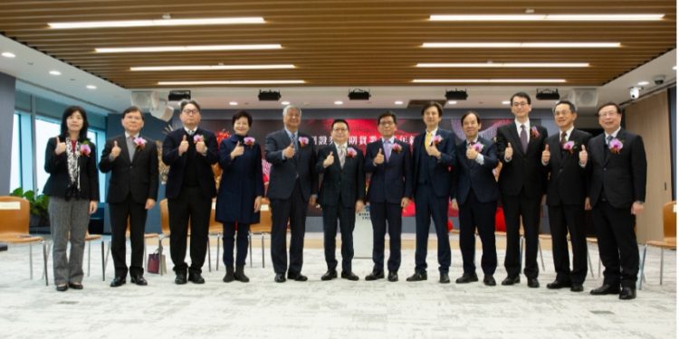 台股開工重挫逾八百點 金管會喊話:五大方向持續推動