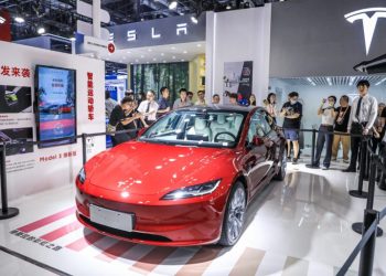 特斯拉中國市場1月下滑11.5% 比亞迪強勢成長47%