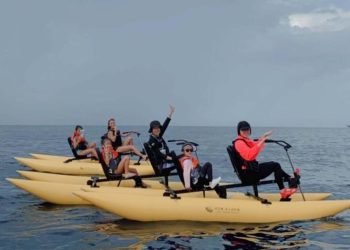 屏東景點｜透明獨木舟、與海龜共遊 小琉球水上活動推薦TOP 6