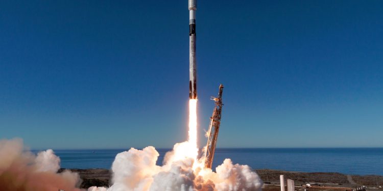 美中低軌衛星競逐升溫 Starlink、SpaceSail角力通訊霸主