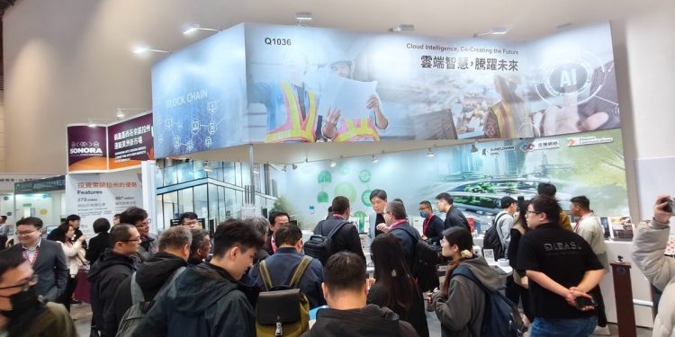 微效動能科技與雲騰網絡科技攜手亮相2025智慧城市展 引領智慧建築與物聯網新潮流