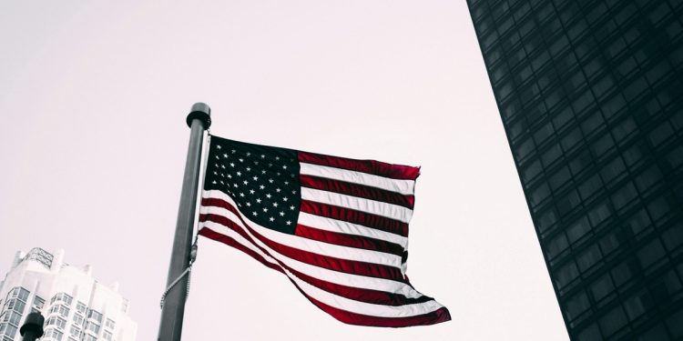 川普2.0關稅戰再起! A級債「凱基00950B」收益穩.年化殖利率破6% 專家:逢低買