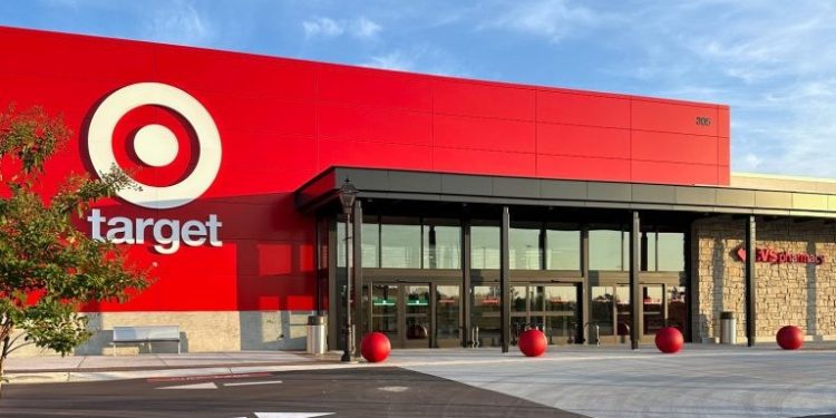 川普加徵關稅連環出拳 零售商預告這類產品價格恐上漲